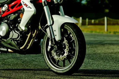 TNT 300 Front Tyre View