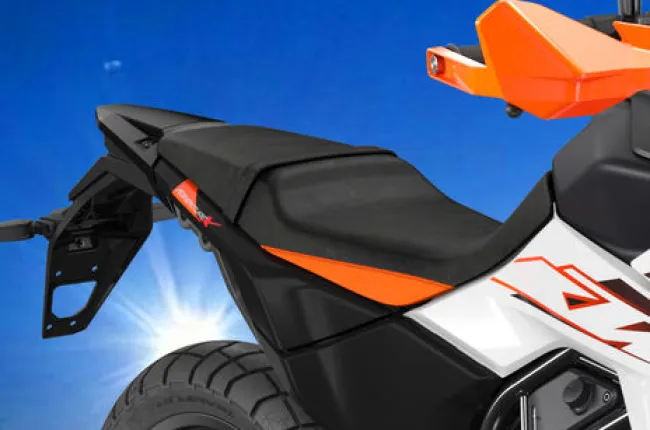 390 Adventure X Seat