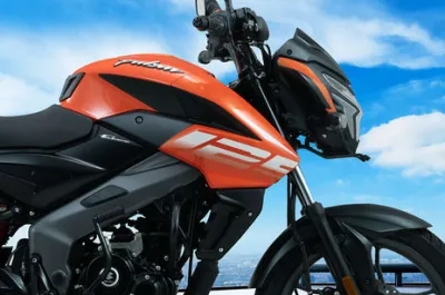 Pulsar NS 125 Model Badge
