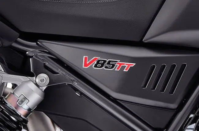 V85 TT Model Badge