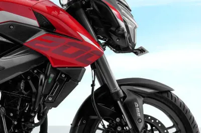 Pulsar NS200 Front Suspension View