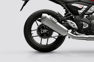 Thruxton 400 Rear Tyre