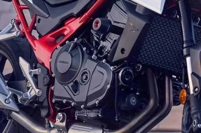 CB750 Hornet Engine (Right)