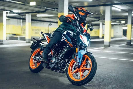 Riding: Front Right Quarter View