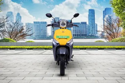 Max C12 Front View