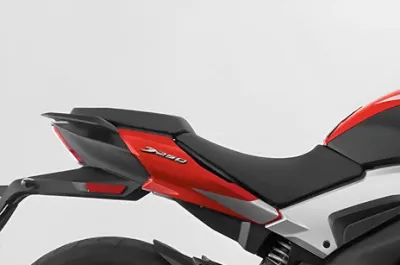 Dominar 250 Seat