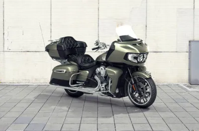 Pursuit Limited Front Right Quarter View