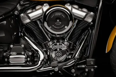 Street Bob Engine (Right)