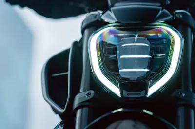 Diavel V4