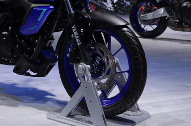 2025 FZ-S Fi Front Tyre View