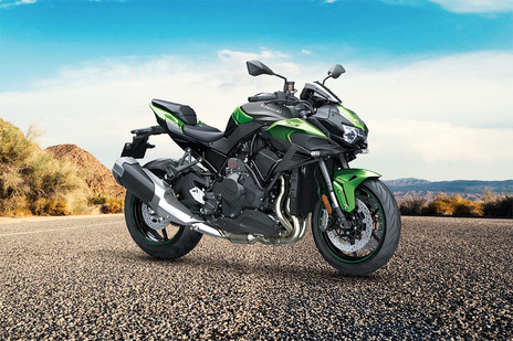 ぱわー ZX25R 2020年式 車庫保管