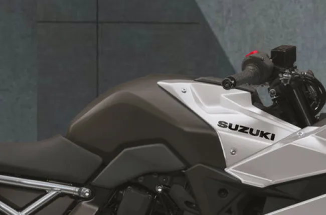 GSX-8R Fuel Tank