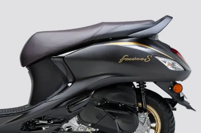 Fascino 125 Fi Hybrid Rear Fairing