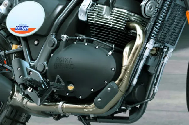 Bear 650 Engine (Right)