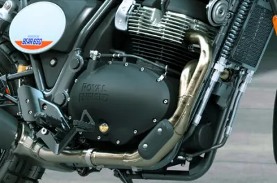 Bear 650 Engine (Right)