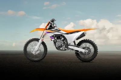 450 SX-F Side Profile View (Left)