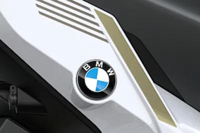 C 400 GT Brand Badge