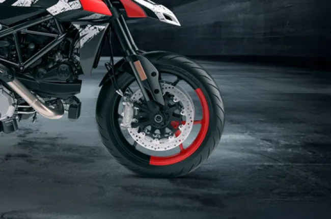 Hypermotard 950 Front Tyre