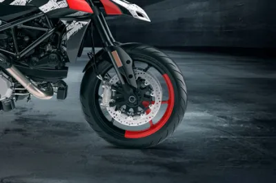 Hypermotard 950 Front Tyre