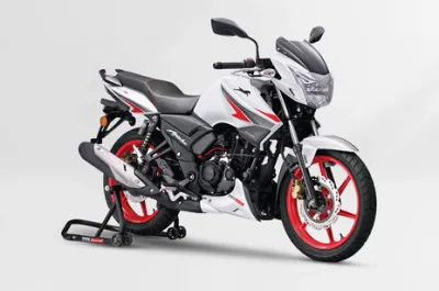 Apache RTR 160 Front Right Quarter View