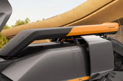 CE 04 Seat