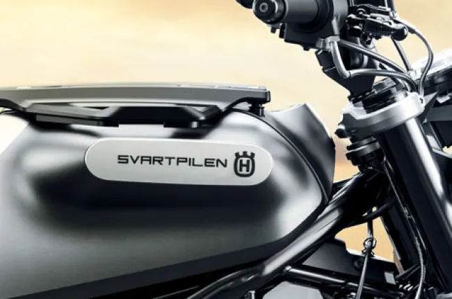 Svartpilen 125 Model Badge