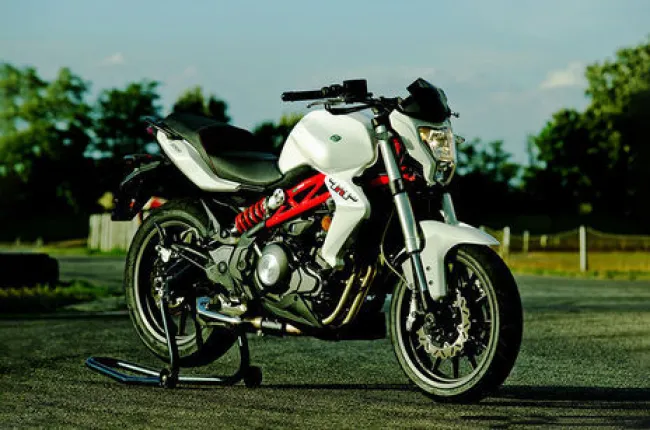 TNT 300 Front Right View