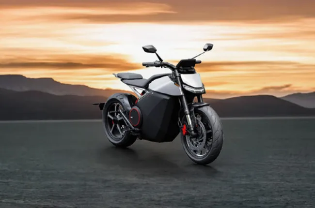 Roadster Pro Front Right Quarter View