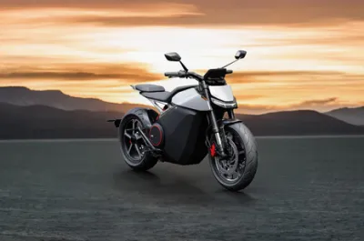 Roadster Pro Front Right Quarter View