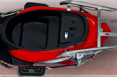 DT 3000 Under Seat Storage