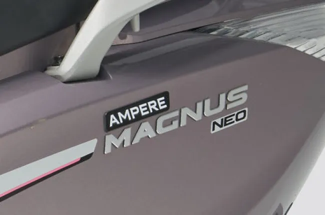 New Magnus Neo Model Badge