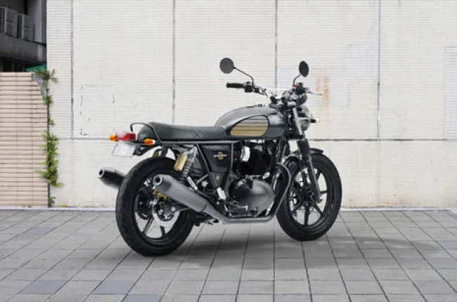 Interceptor 650 Rear Right Three Quarter View