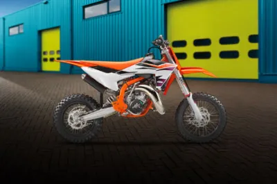 65 SX Right Side View