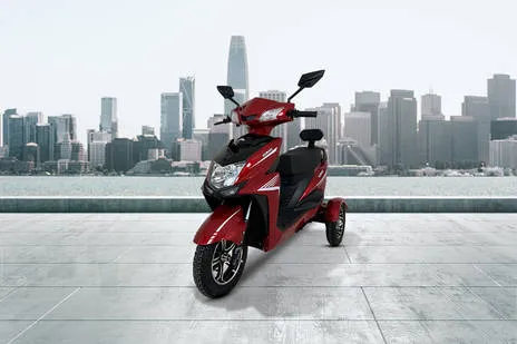 Front Left Quarter View