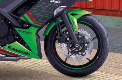 Ninja 650 Front Tyre View