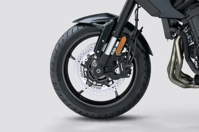 Versys 900 Front Wheel
