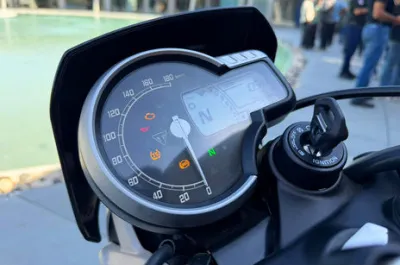 Tracker 400 Speedometer