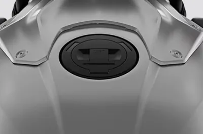 M 1000 R Fuel Lid (Closed)