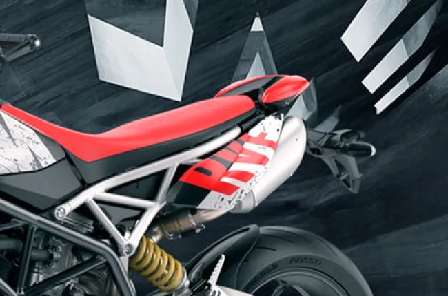 Hypermotard 950 Model Badge