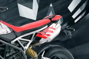 Hypermotard 950 Model Badge