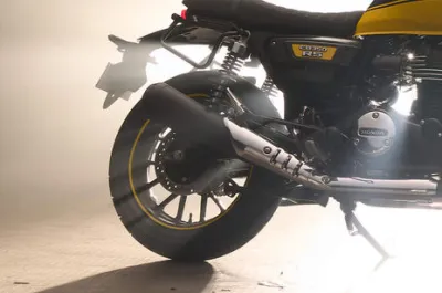 CB350RS Rear Tyre View