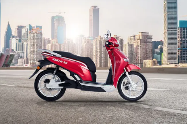 Okhi90 Side Profile View (Right)