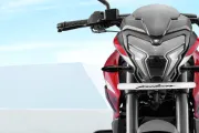 Pulsar NS200 Front Indicator View
