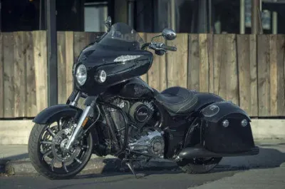 Chieftain Limited Front Left Quarter View