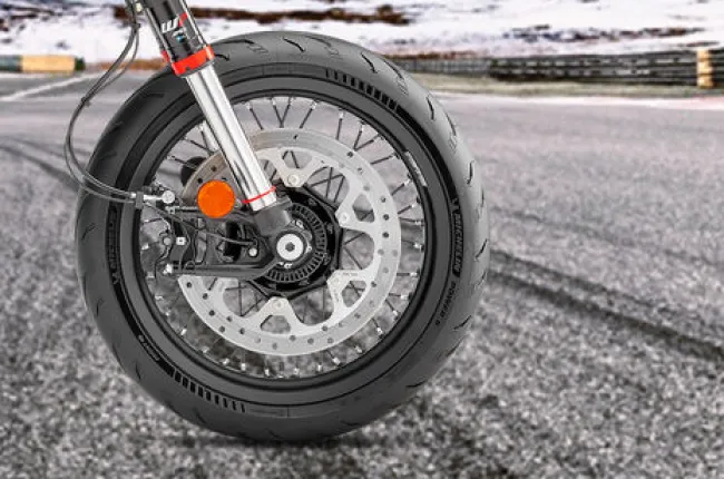 390 SMC R Front Tyre