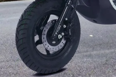 Epluto 7G Max Front Tyre