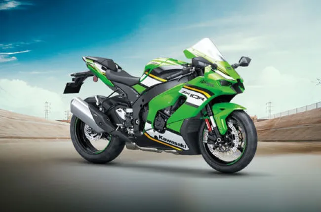 Ninja ZX-10R Front Right Quarter View