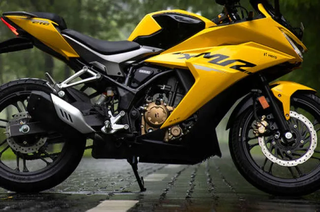 Karizma XMR Engine (Right)
