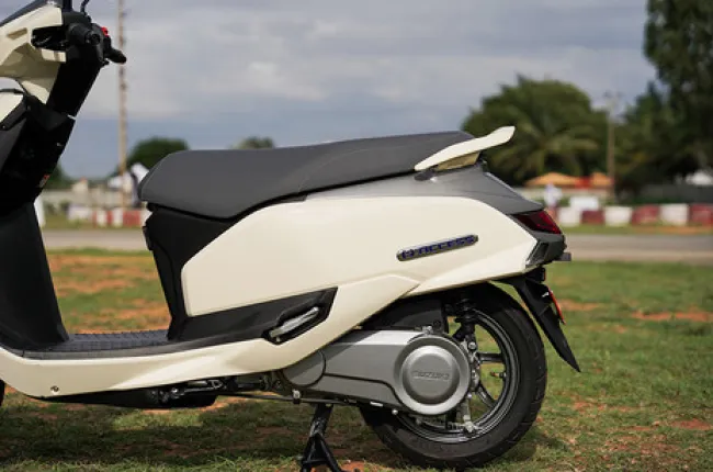 e Access  Rear Fairing