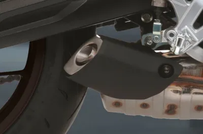 GSX-8R Exhaust View